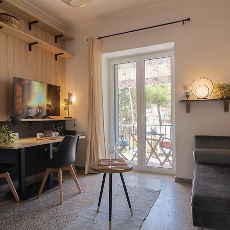 Vivid Stays Petralona Афины Экстерьер фото